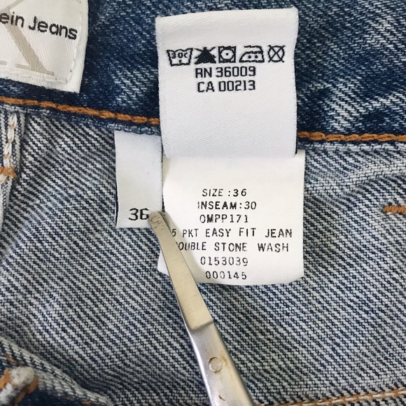 ✨SOLD✨ | Rare Vintage CK Stone Wash Mom Jeans - Picture 7 of 8